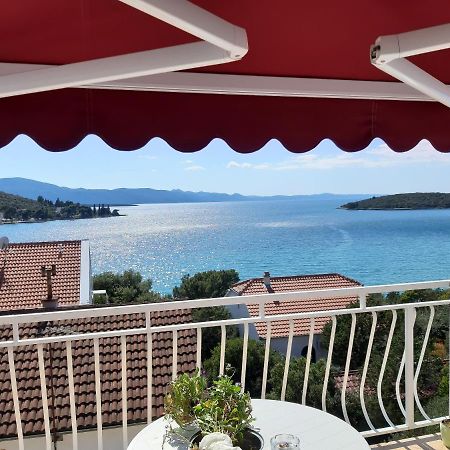 Blue Sea Blue Sky Appartement Lovište Buitenkant foto