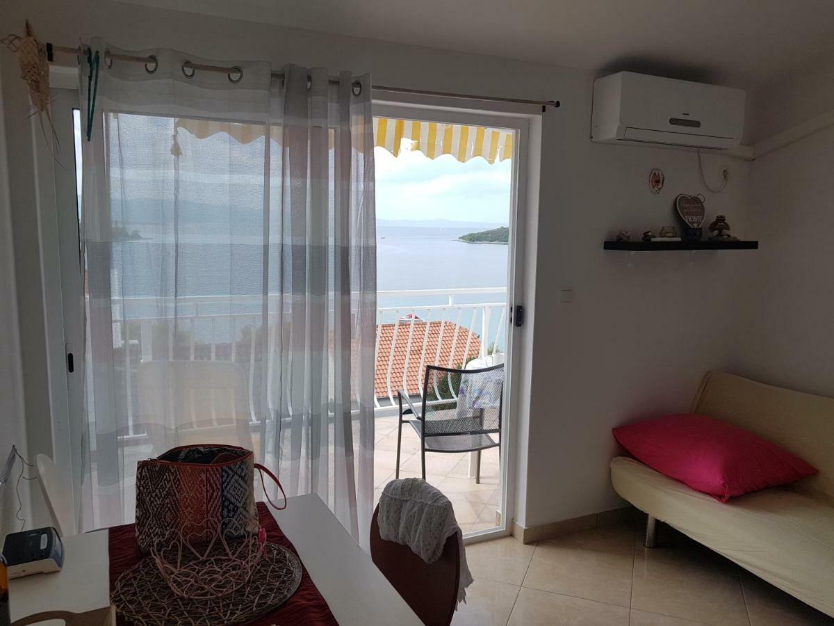 Blue Sea Blue Sky Appartement Lovište Buitenkant foto