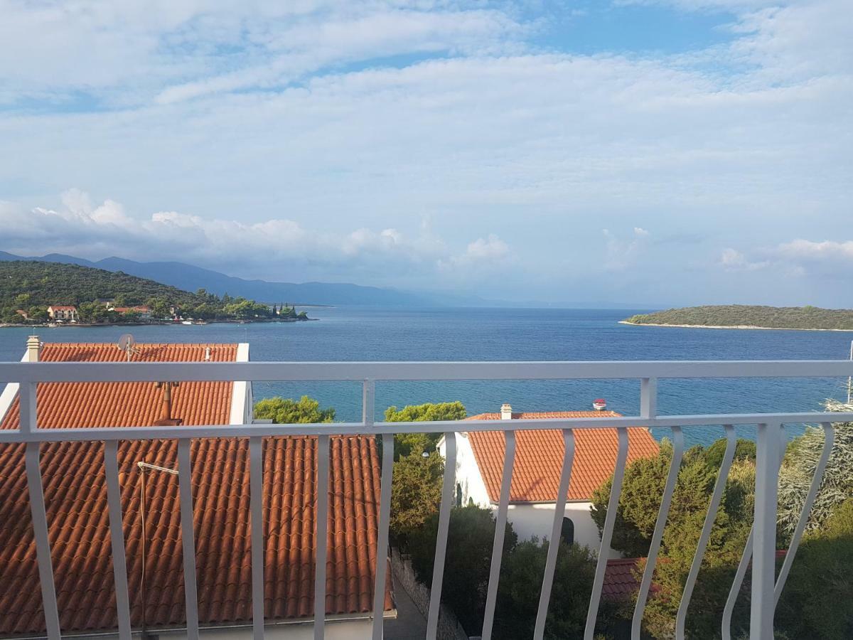 Blue Sea Blue Sky Appartement Lovište Buitenkant foto