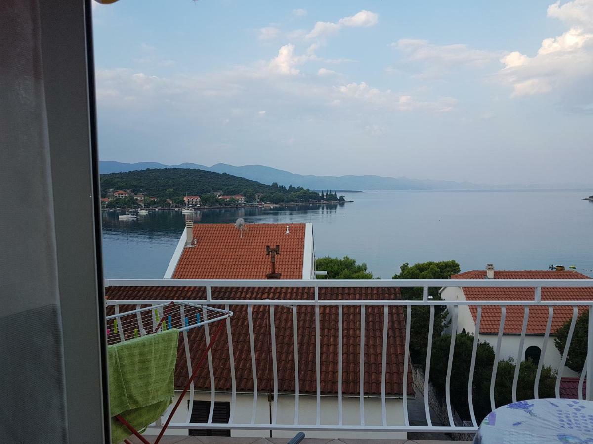Blue Sea Blue Sky Appartement Lovište Buitenkant foto